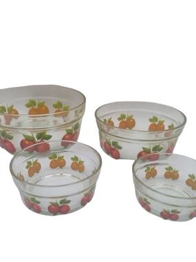 Vintage Glass Graduated Bowls Apple Design Lot Of 4